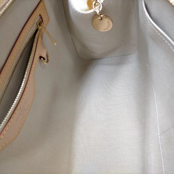 Authentic Louis Vuitton Brea MM Yellow Vernis Hand Bag mn517-112725 - Picture 11 of 16